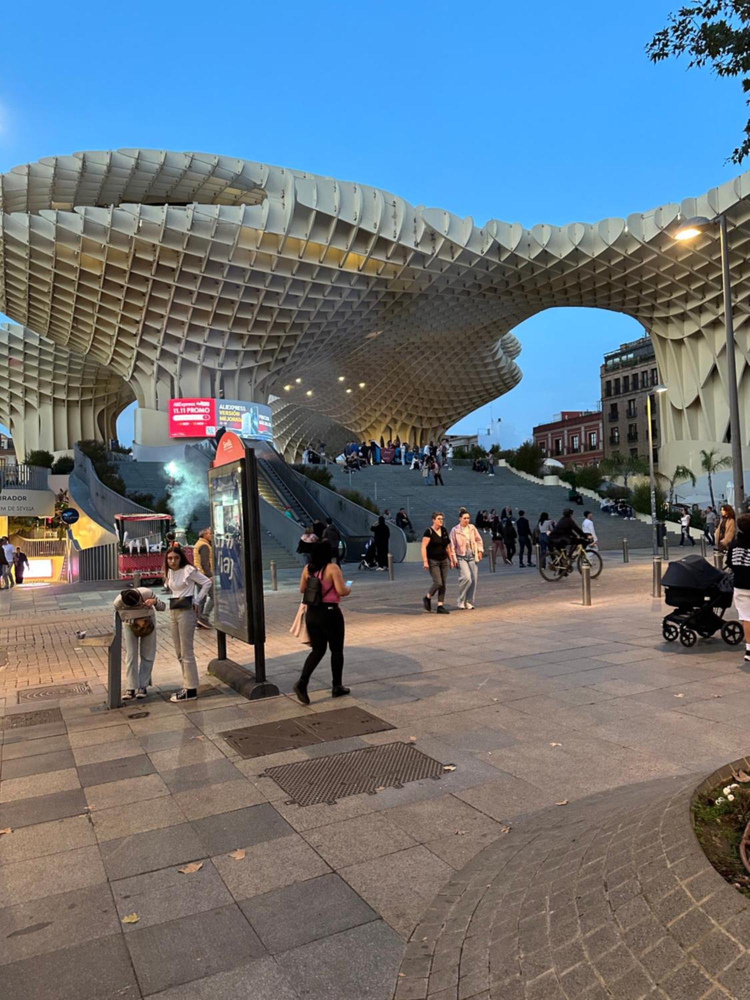 Casa Duque Compartida Familiar 2- Habitacion Bano Propio Seville Ngoại thất bức ảnh