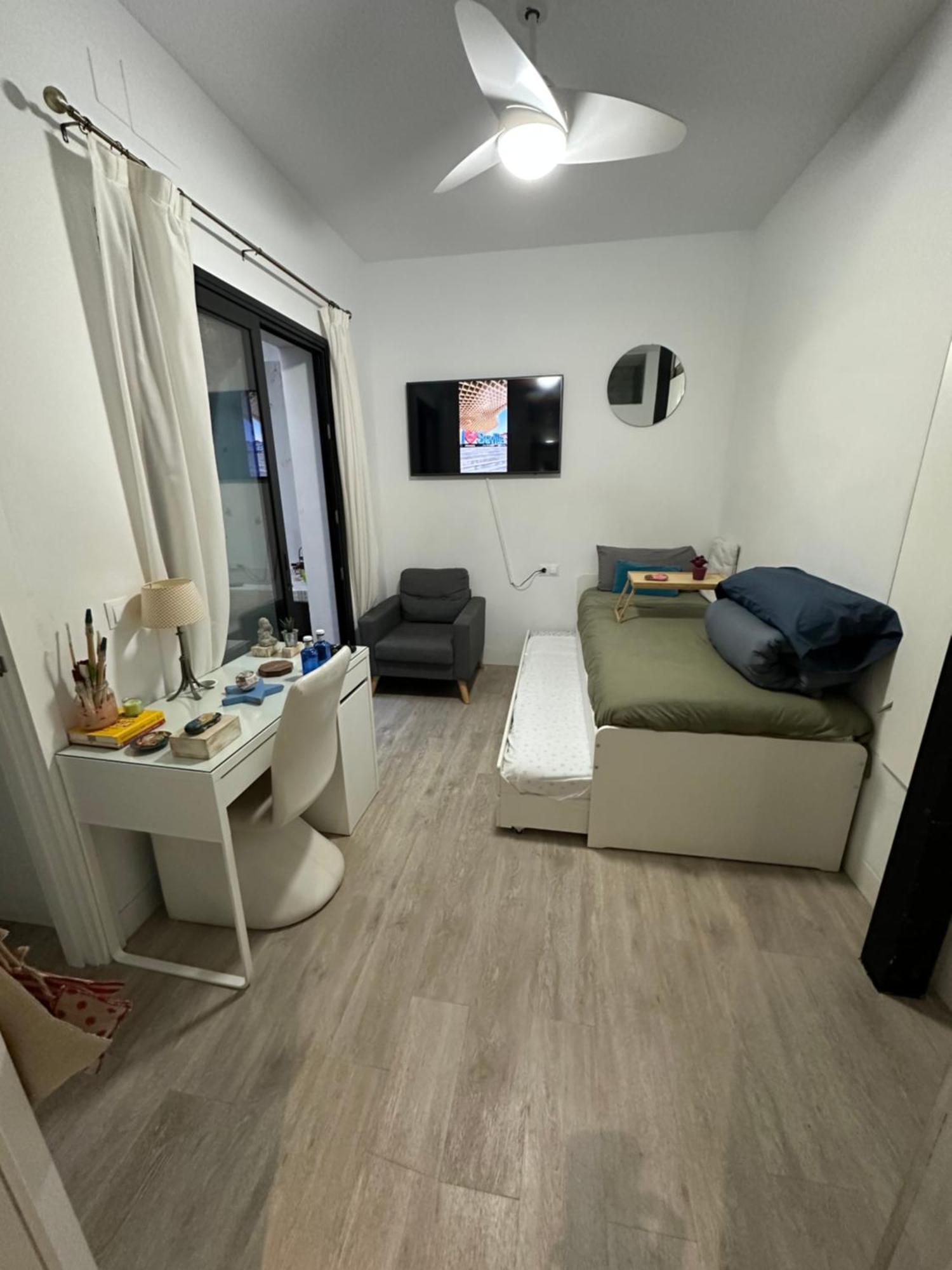 Casa Duque Compartida Familiar 2- Habitacion Bano Propio Seville Ngoại thất bức ảnh